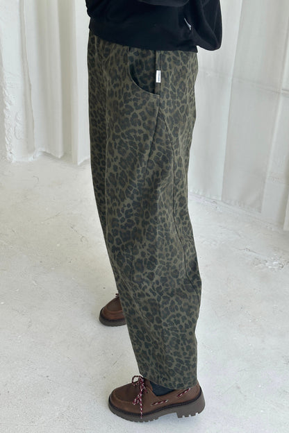 Arc Pants - Fern Leopard