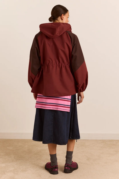 Liu Showerproof Raincoat - Burgundy
