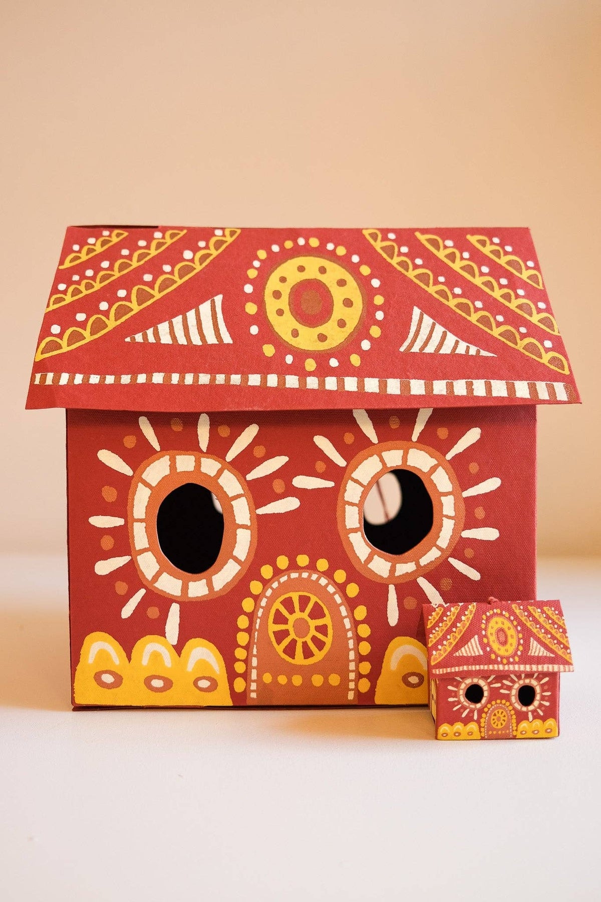 UK/EU: Large Gingerbread House Decorative Gift Box