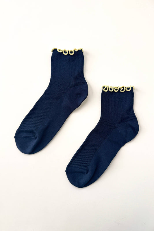 The Petite Ruffled Modal Socks - Navy / Butter