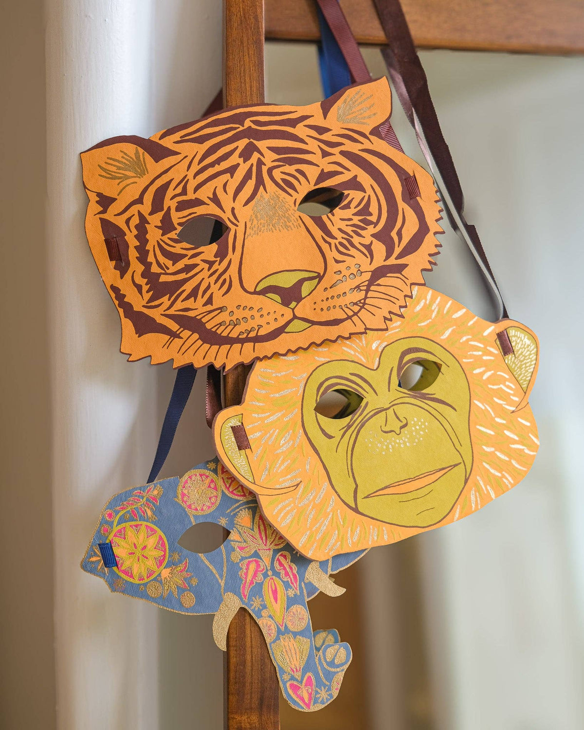 UK/EU: Monkey Mask Greeting Card