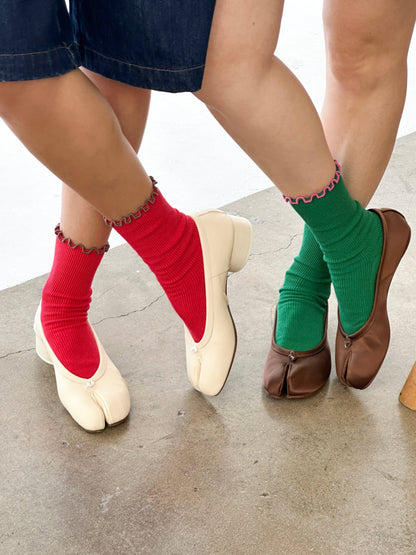 Ruffled Modal Socks - Paprika/Brown
