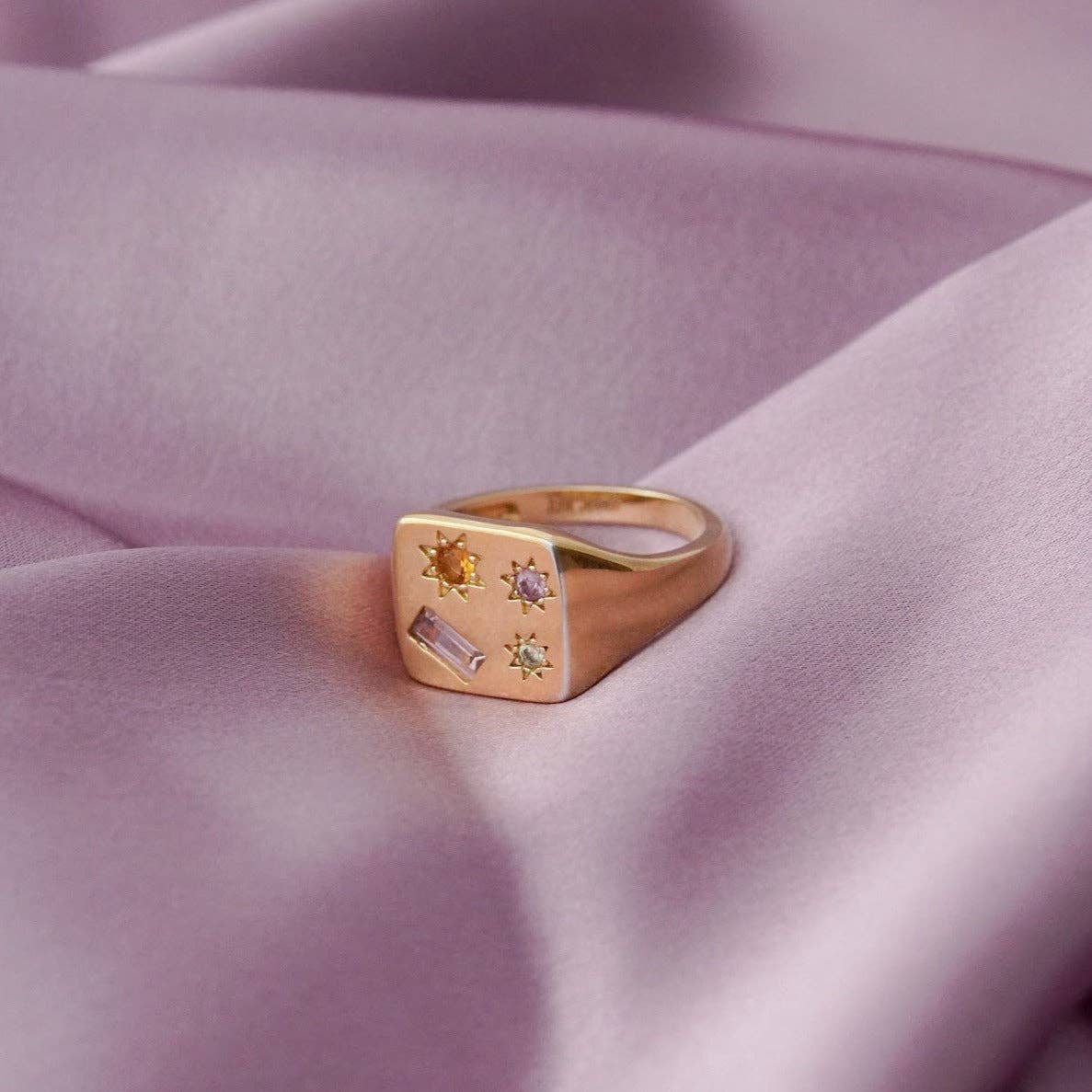 Kaleidoscope Disco Signet Ring: Gold / Medium