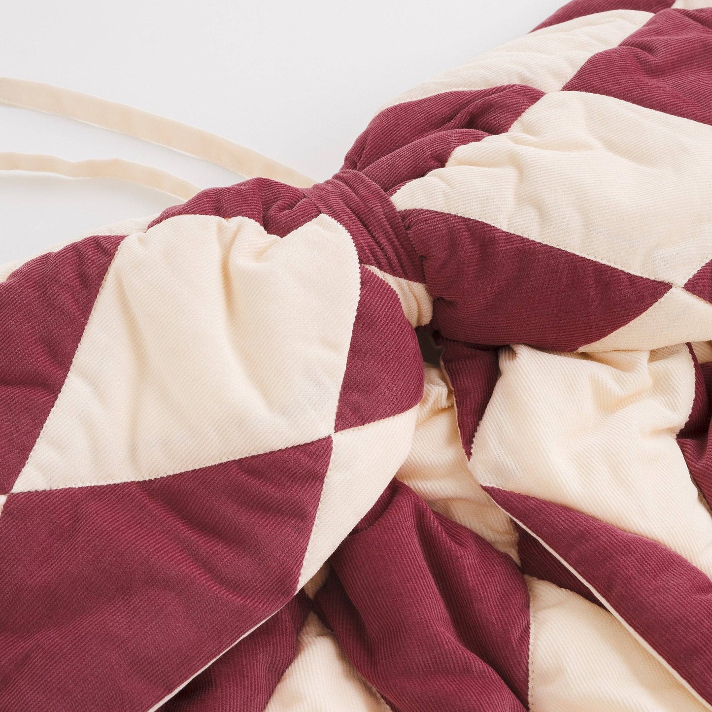 Harlequin cord patchwork bow, claret/cream