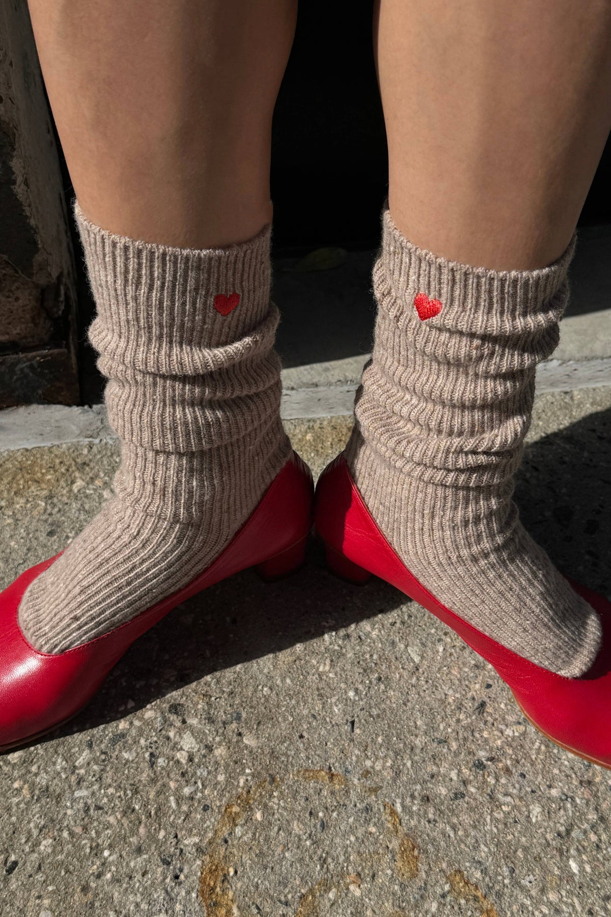 Embroidered Snow Socks - Tan