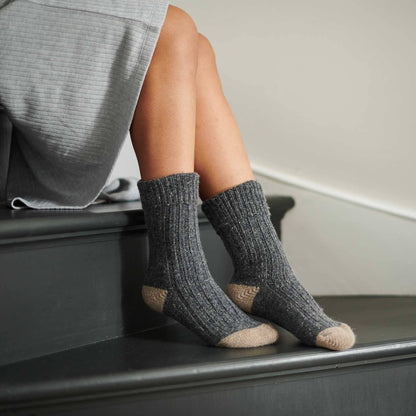 Unisex Recycled Silk Blend Ribbed Socks: Green & jade - large