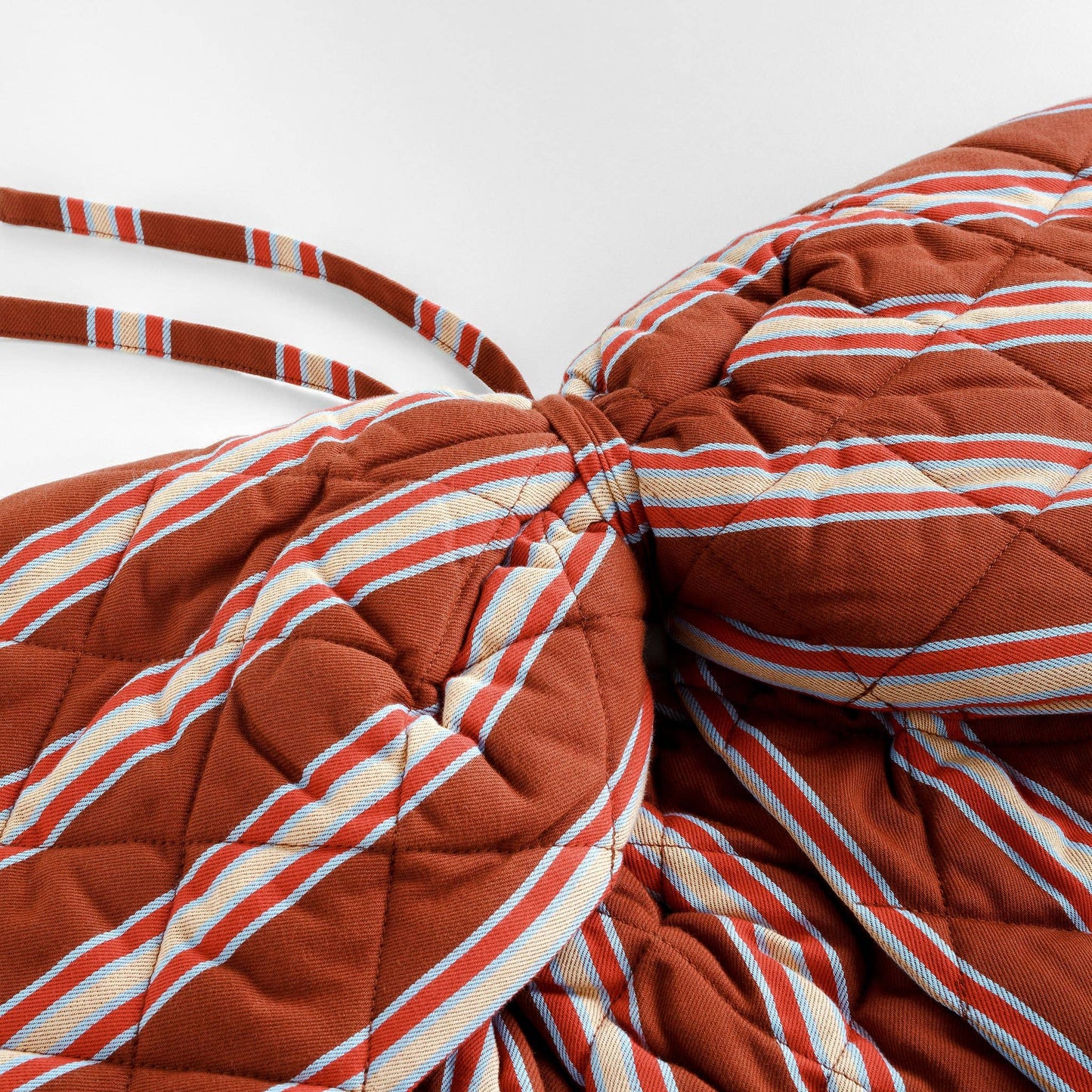 Cacao pop stripe quilted bow