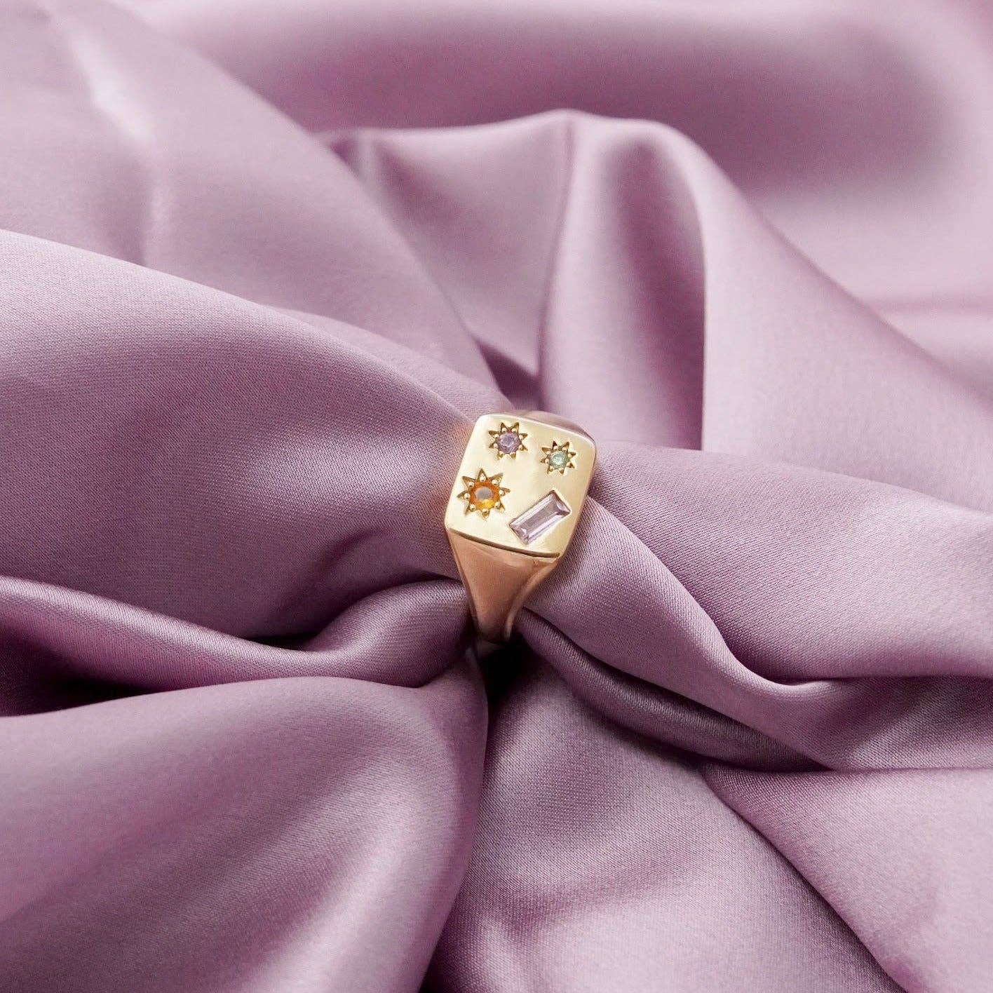 Kaleidoscope Disco Signet Ring: Gold / Medium