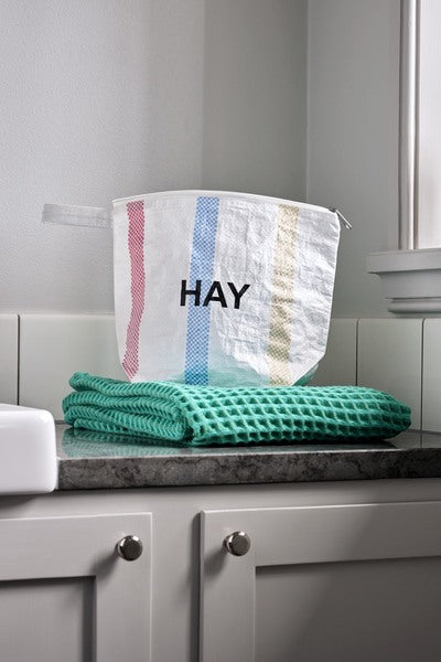 HAY Candy Stripe Wash Bag - Medium