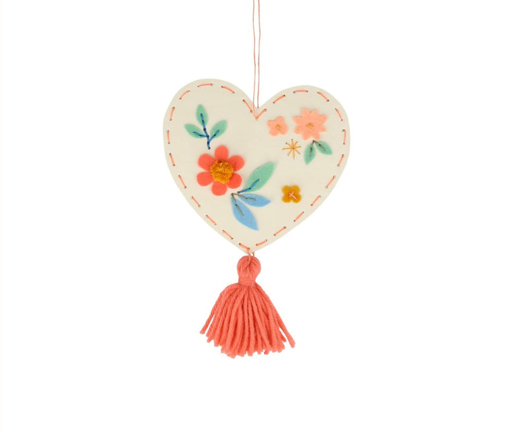 Meri Meri Heart Embroidery Kit